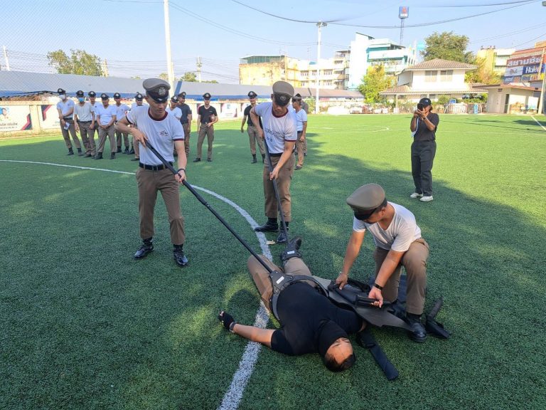 ฝึกซ้อมยุทธวิธี