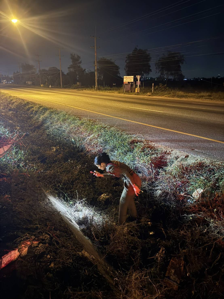 ออกตรวจเหตุรถจักรยานยนต์พลิกคว่ำ