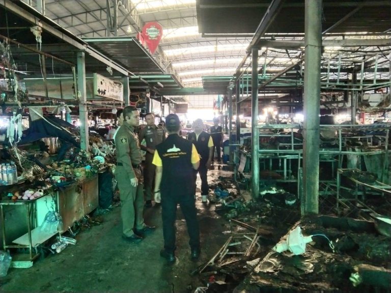 ตรวจสอบเหตุเพลิงไหม้ บริเวณตลาดหน้าวัดโสธร
