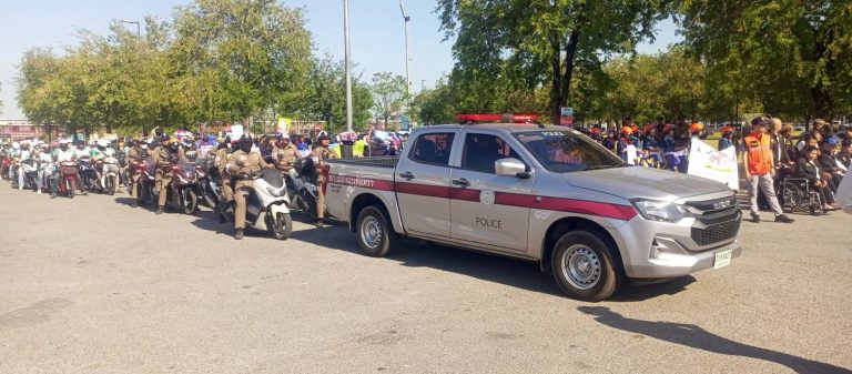 ร่วมพิธีเปิดศูนย์ปฏิบัติการป้องกันและลดอุบัติเหตุทางถนน ช่วงเทศกาลปีใหม่ พ.ศ.2569 และปล่อยแถวขบวนรณรงค์ป้องกันและลดอบัติเหตุทางถนน ภายใต้ค้าขวัญ. “ขับขี่ปลอดภัย ลดความเร็ว ลดอุบัติเหตุ”